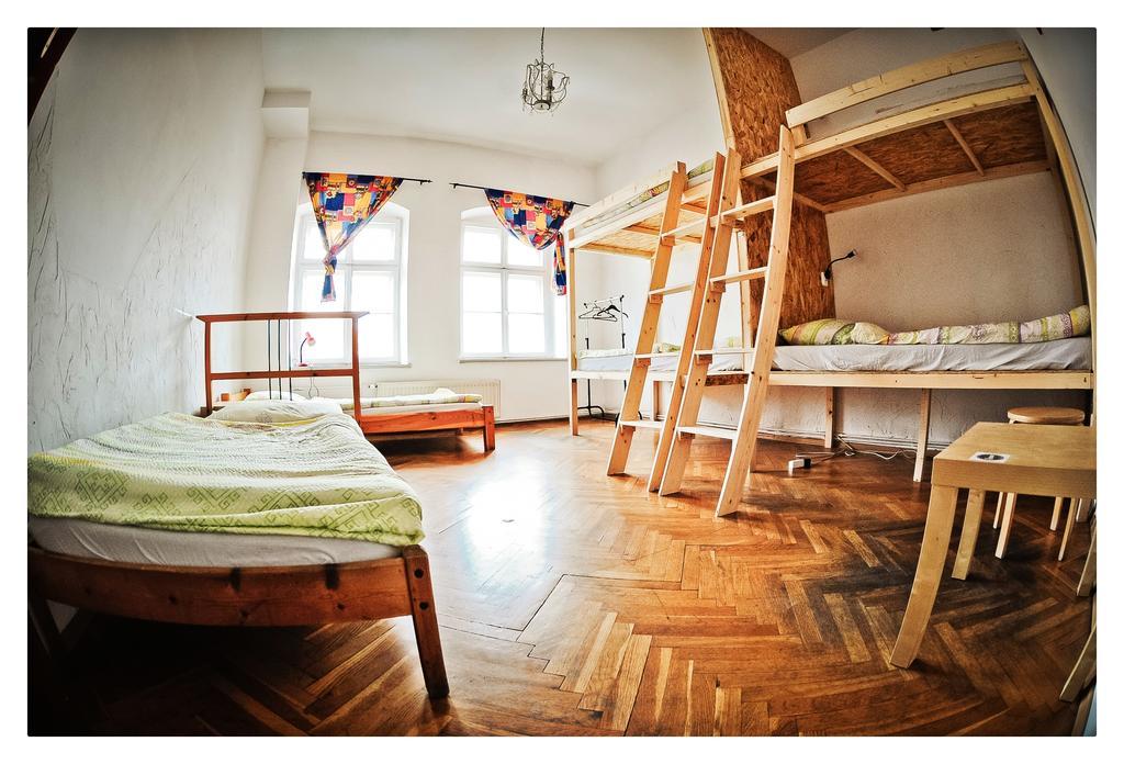 Hostel Bemma - Ozonowane Pokoje Breslavia Exterior foto