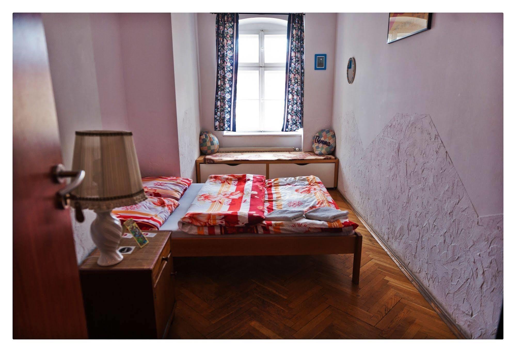 Hostel Bemma - Ozonowane Pokoje Breslavia Exterior foto