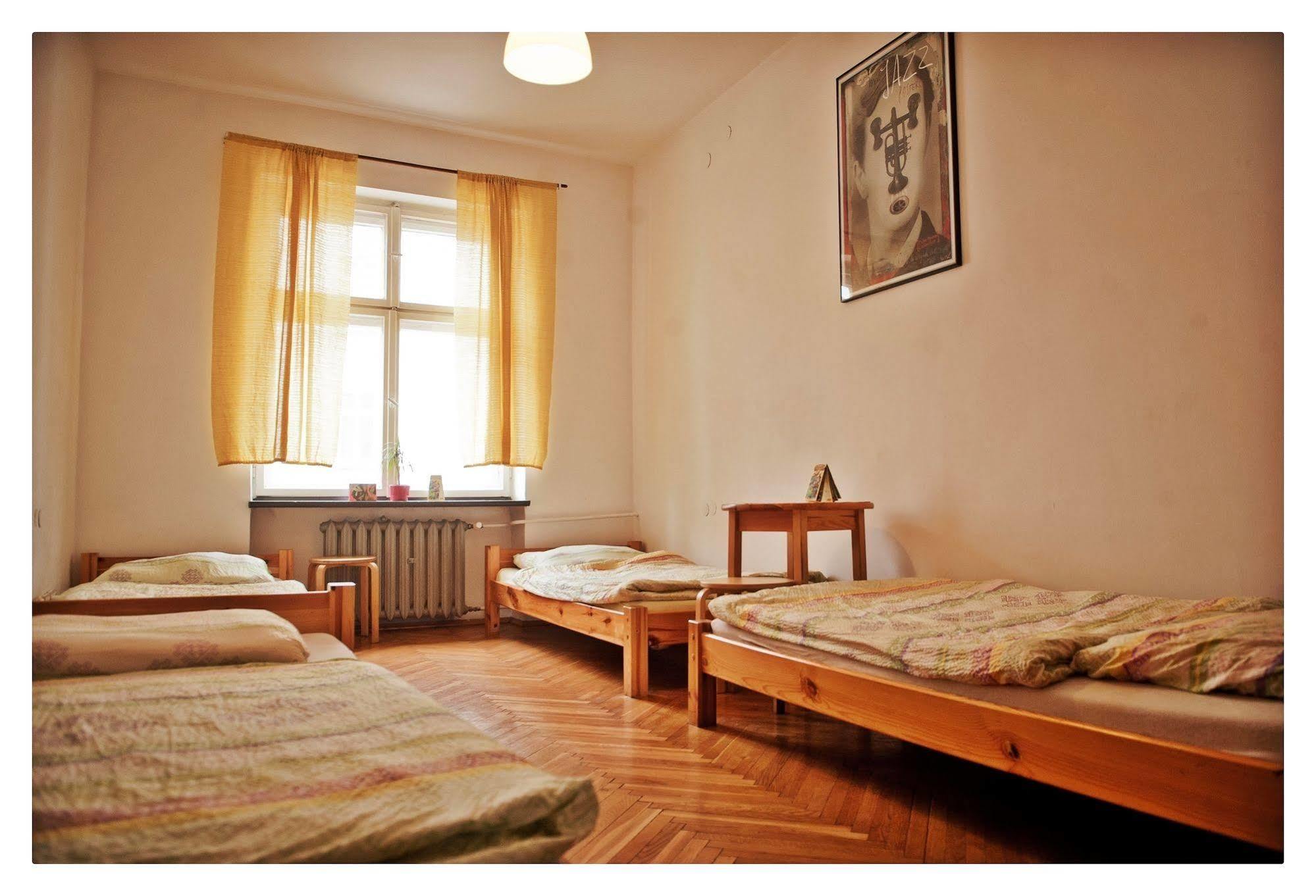 Hostel Bemma - Ozonowane Pokoje Breslavia Exterior foto